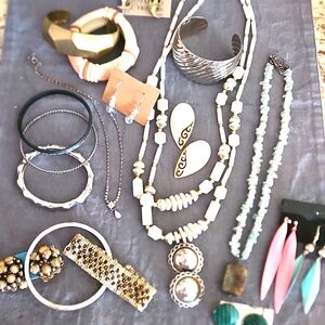 Vintage wearable jewelry 1950s to 1980s nice retro finds! EUC